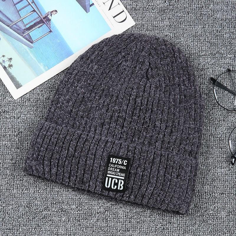 H00014 Chenille Adult Knitted Hat Covering Ears