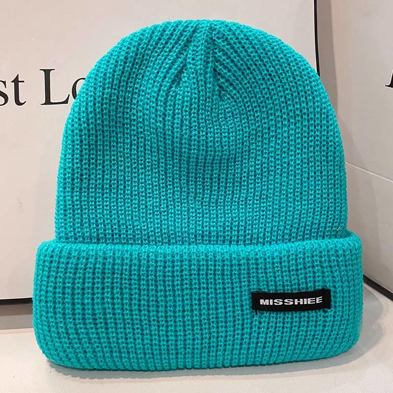 H00018 Glossy Version Adult Knitted Hat With Letter Label