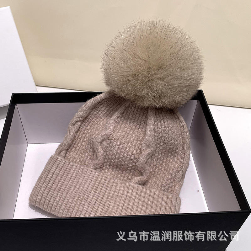 H00036 Twisted Lace Curling Ear Protection Knitted Pompom Hat