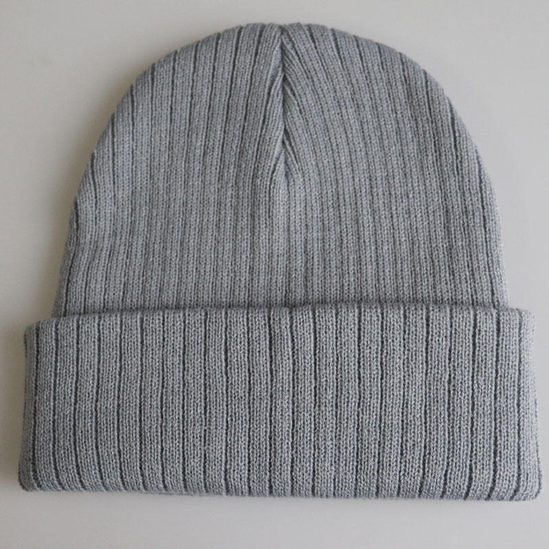 H00039 Thick Stripe Adult Knitted Hat