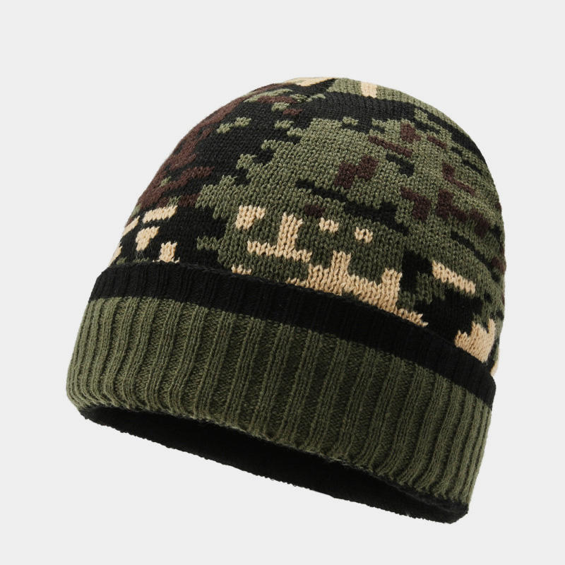 H00061 Camo And Fleece Men's Knitted Hat