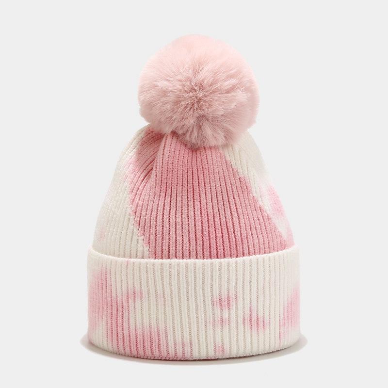H00082 Tie-dye Graffiti Knitted Hat With Hairball